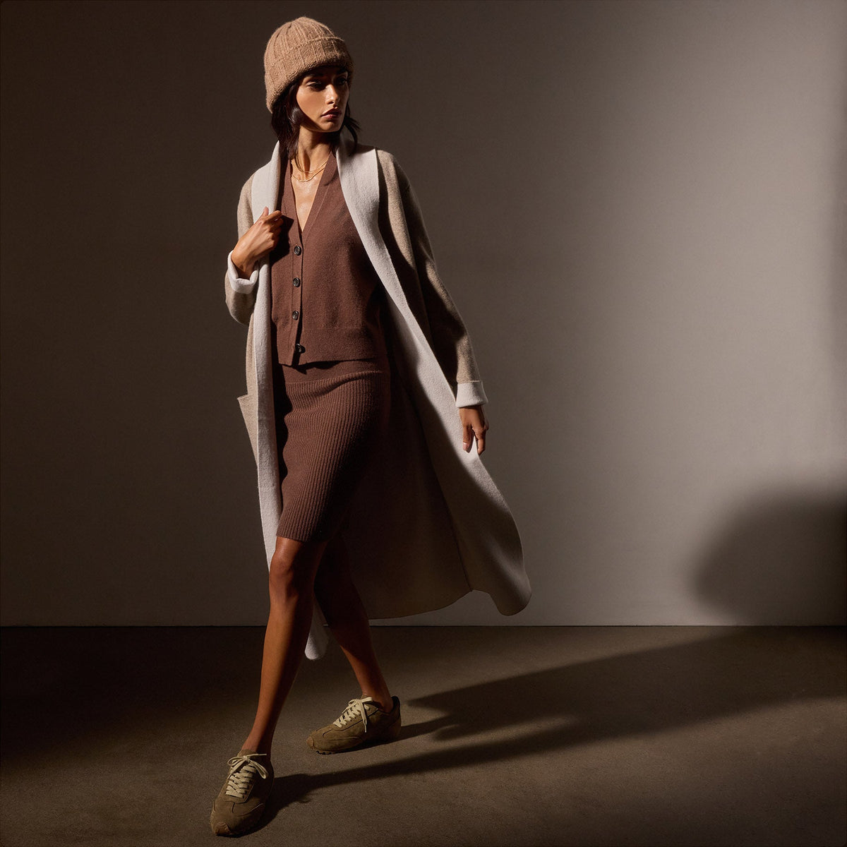 Recycled Cashmere Vest in Americano | James Perse Los Angeles
