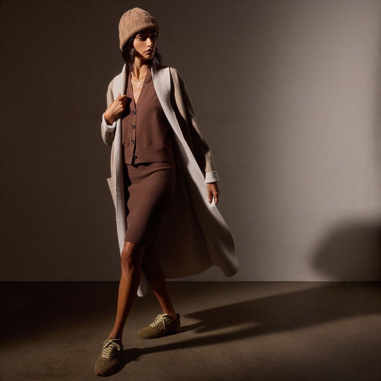 Recycled Cashmere Vest in Americano | James Perse Los Angeles