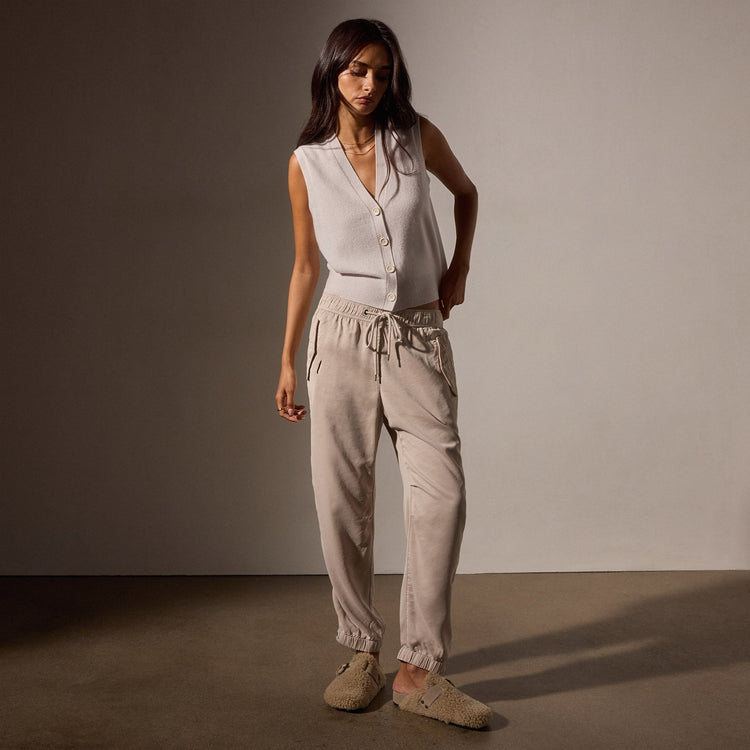 Recycled Cashmere Vest in Pearl | James Perse Los Angeles