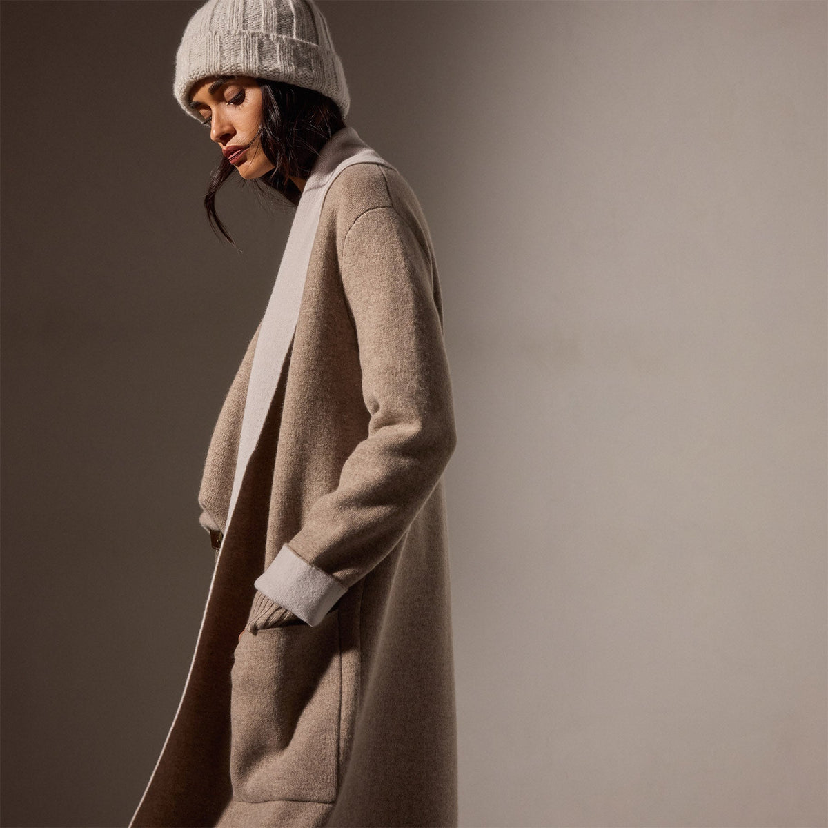 Double Bed Cashmere Shawl Collar Coat in Coyote/Pearl | James Perse Los Angeles