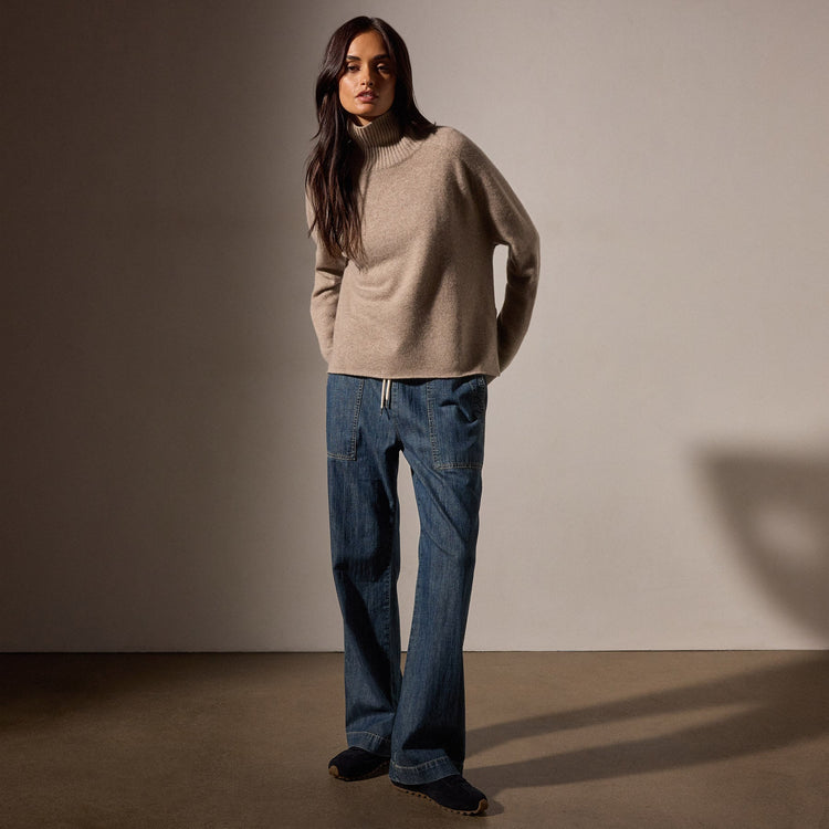 Recycled Cashmere Funnel Neck in Coyote | James Perse Los Angeles