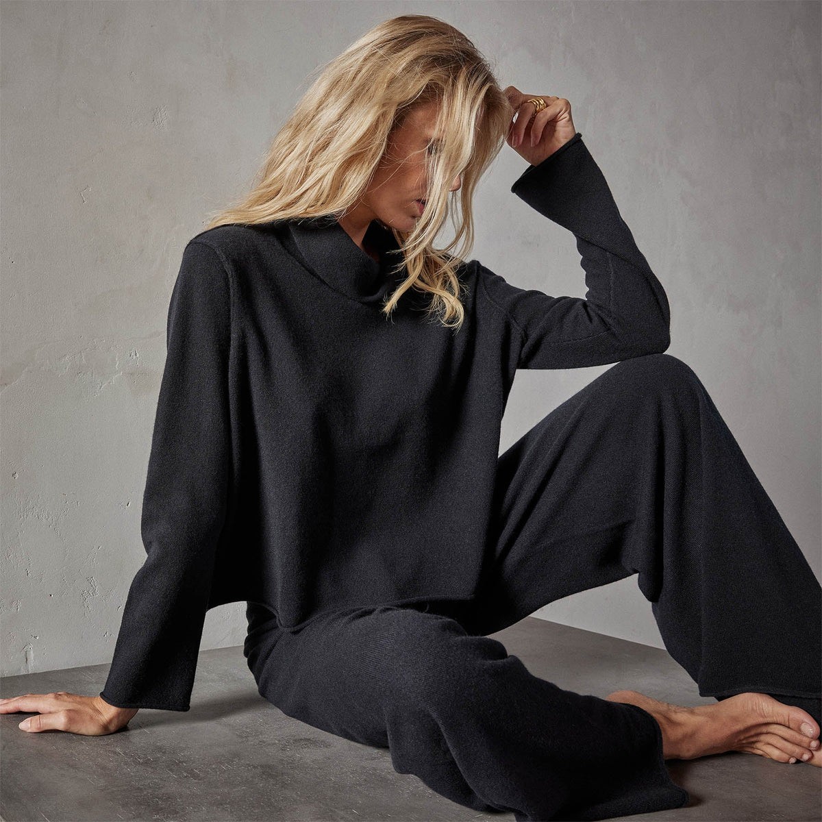 Recycled Cashmere Crop Funnel in Black | James Perse Los Angeles