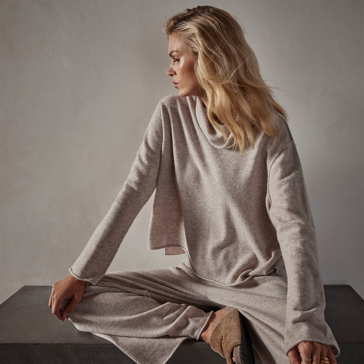 Recycled Cashmere Crop Funnel in Stone | James Perse Los Angeles