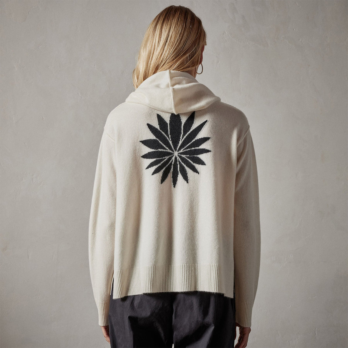 Recycled Cashmere Graphic Pullover Hoodie in Ivory/Black | James Perse Los Angeles 