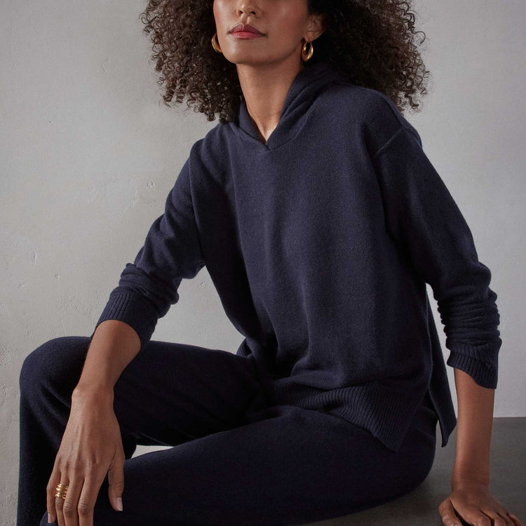 Cashmere Pullover Hoody in Navy Blue | James Perse Los Angeles