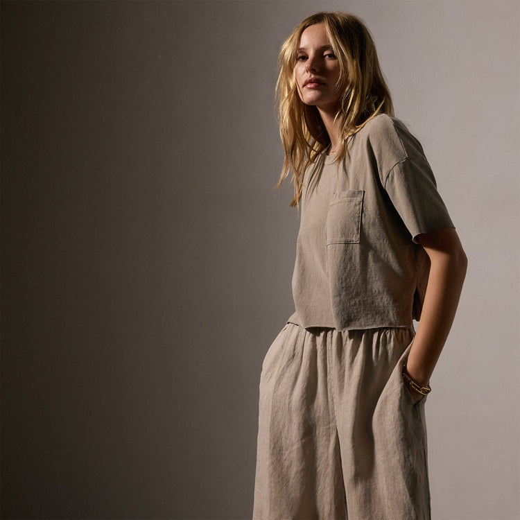 Brushed Jersey Pocket Tee in Overcast Pigment | James Perse Los Angeles