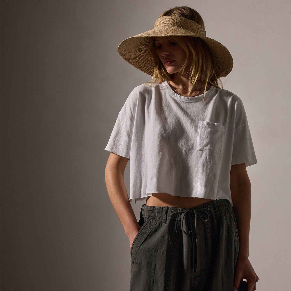 Brushed Jersey Pocket Tee in White | James Perse Los Angeles