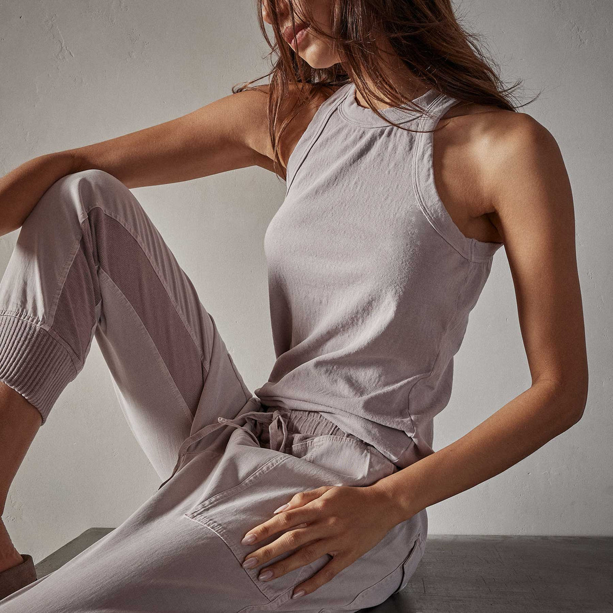Brushed Jersey Muscle Tank in Calamine Pigment | James Perse Los Angeles