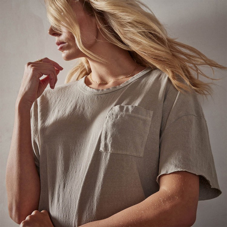 Jersey Relaxed Fit Pocket Tee in String Pigment | James Perse Los Angeles 