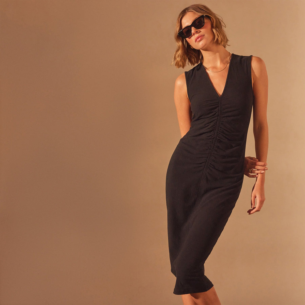 Recycled Jersey Front Ruched Dress in Black | James Perse Los Angeles