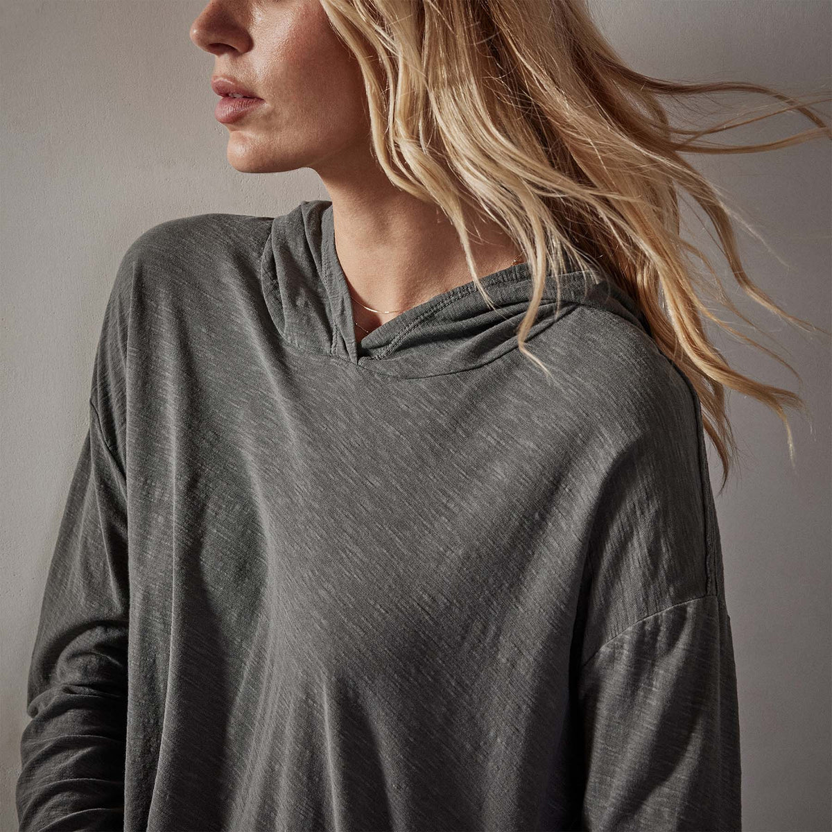 Reverse Slub Jersey Hoody in Fin Pigment | James Perse Los Angeles