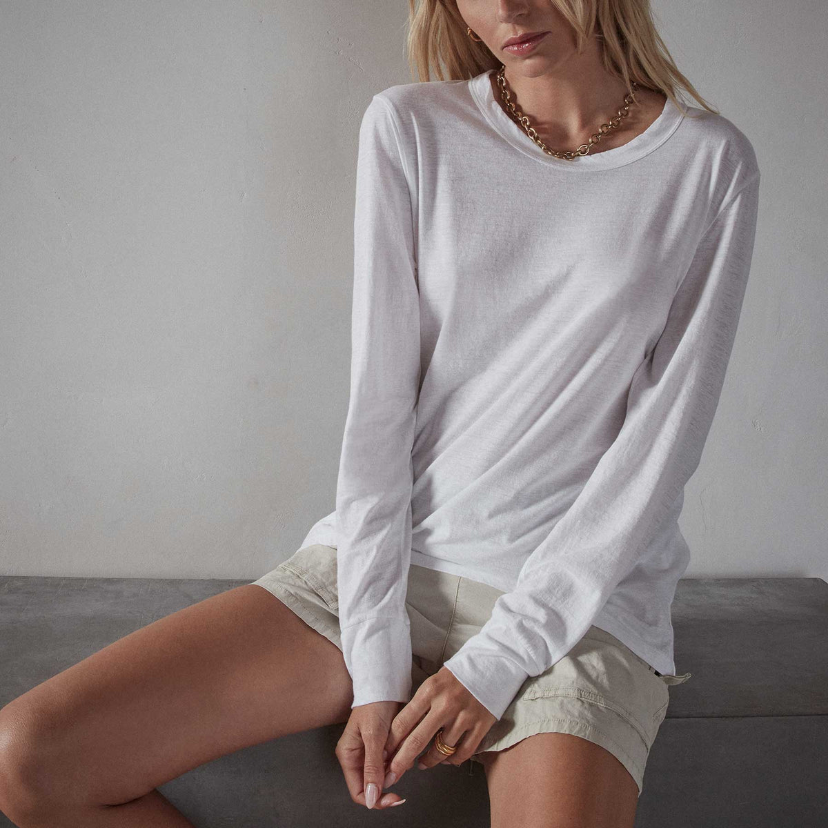 Long Sleeve Lotus Jersey Top in White | James Perse Los Angeles