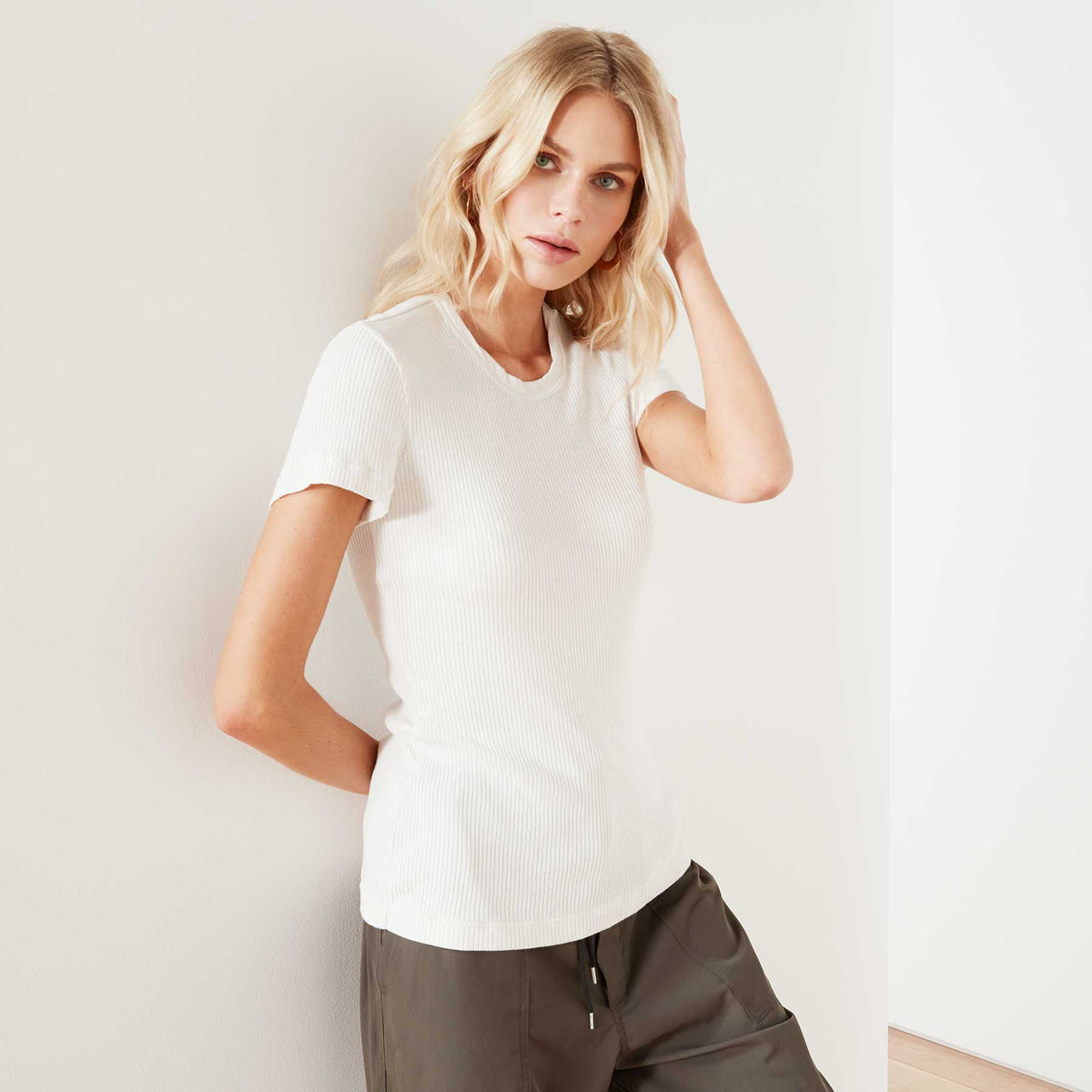 Technical Jersey Ribbed Slim Fit Tee In Oyster | James Perse Los Angeles
