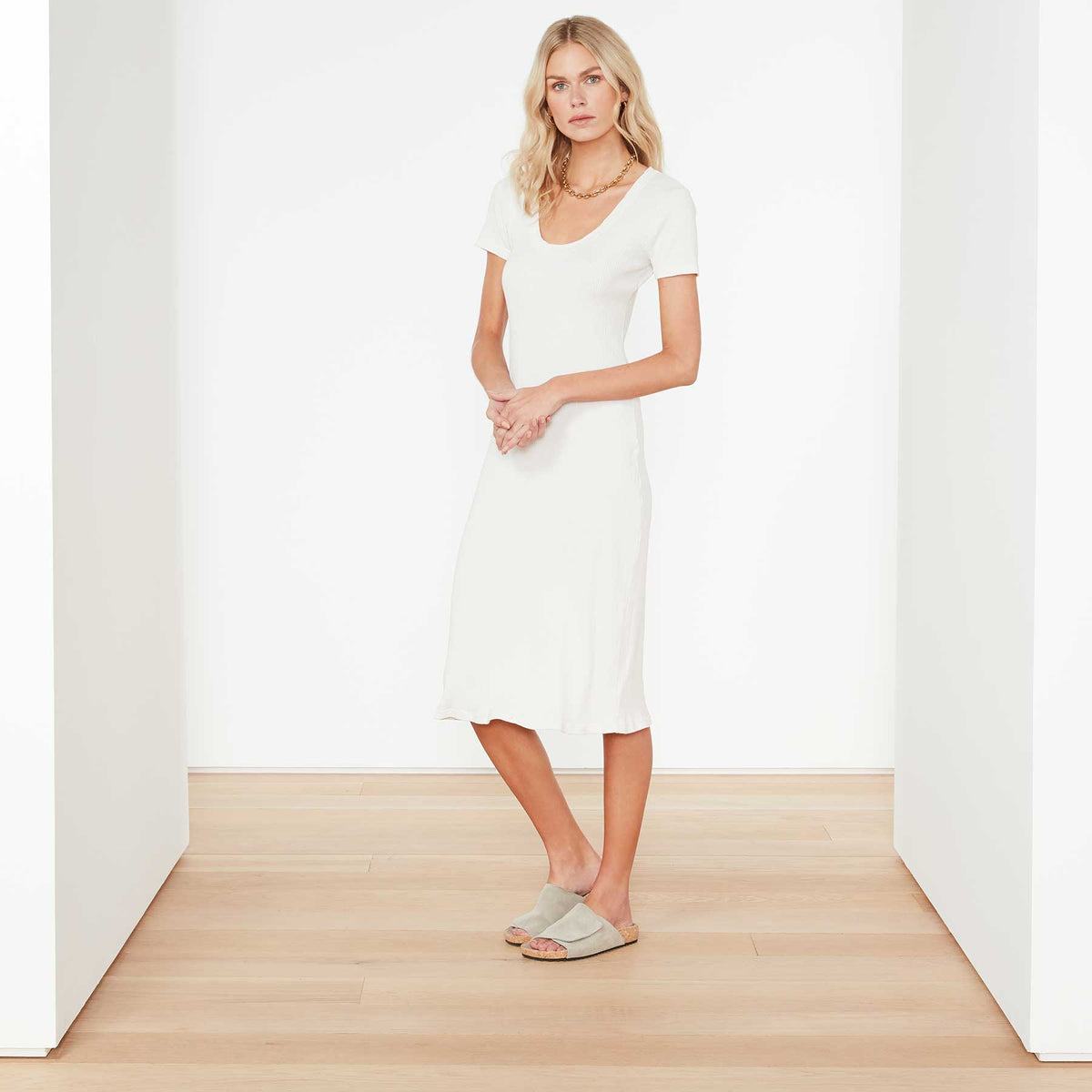 Technical Jersey Ribbed U-Neck Dress In Oyster | James Perse Los Angeles