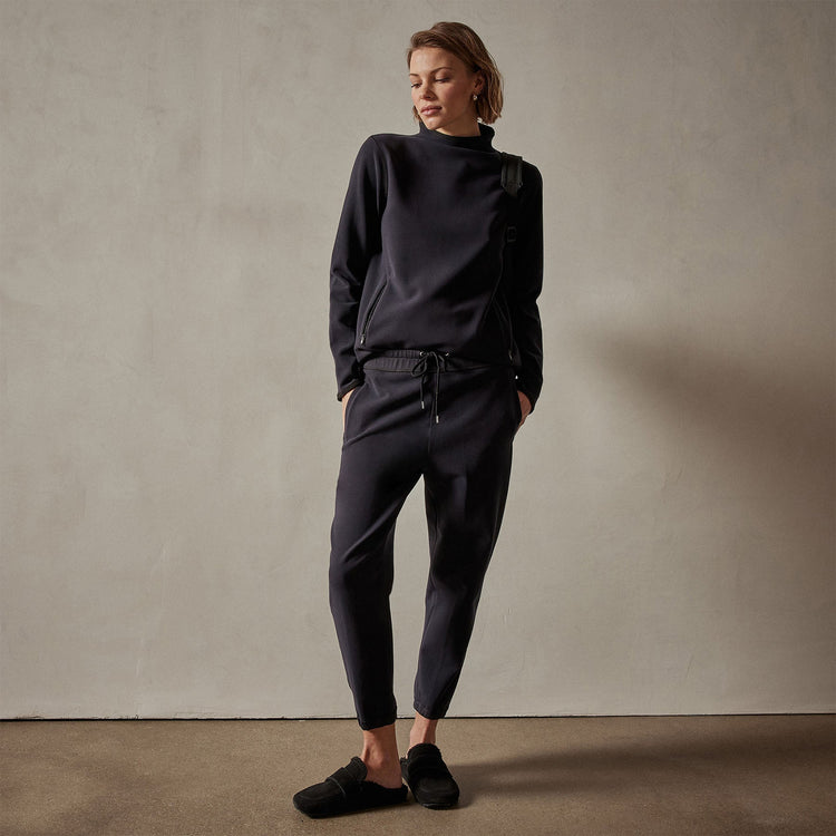 Polar Fleece Pull On Sweat Pant in Black | James Perse Los Angeles