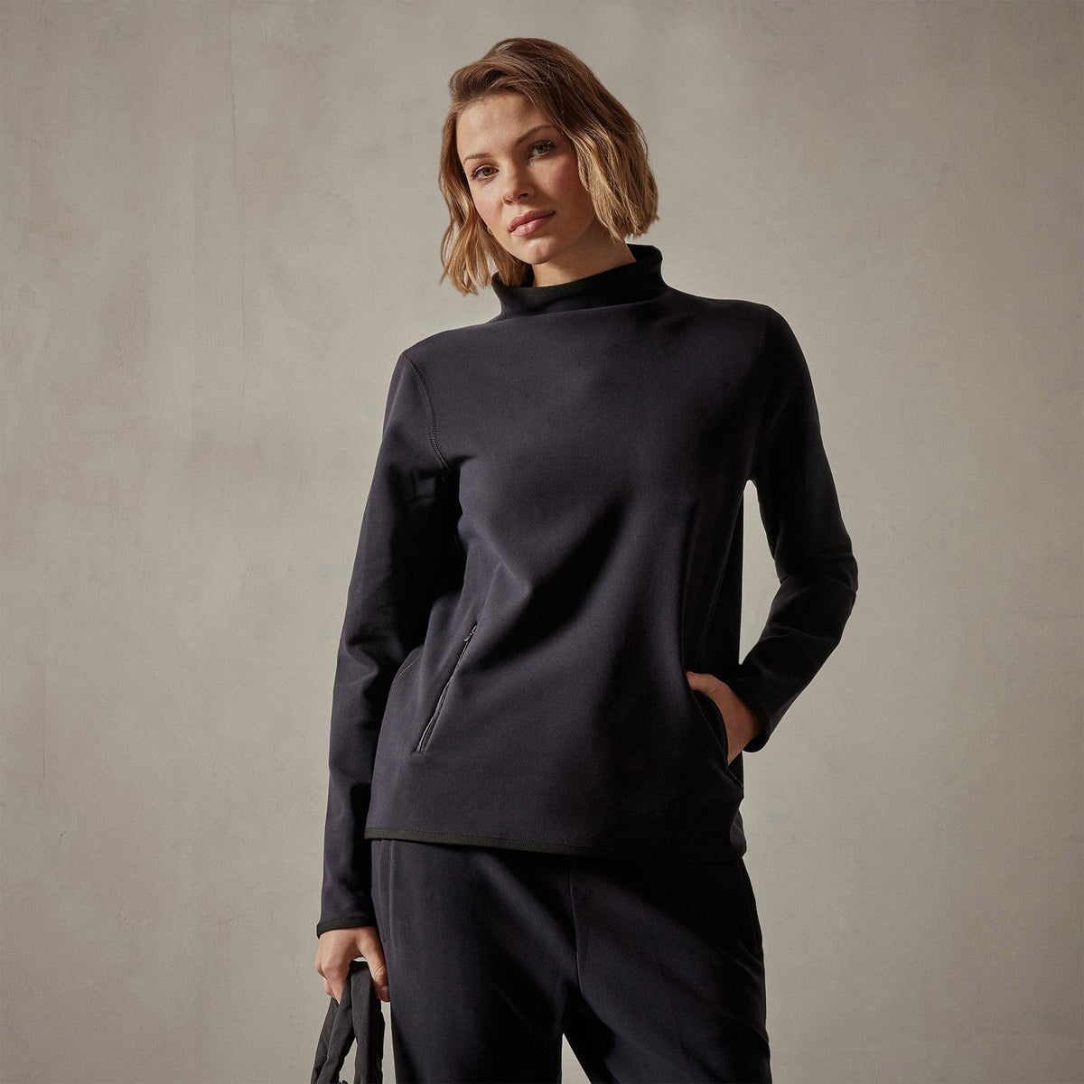 Long Sleeve Polar Fleece Turtleneck in Black | James Perse Los Angeles