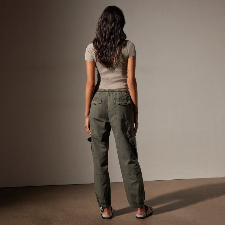 Stretch Poplin Cargo Pant in Palm Pigment | James Perse in Los Angeles