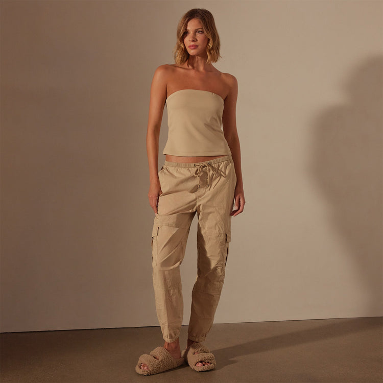 Stretch Poplin Cargo Pant in Sand Dune Pigment | James Perse Los Angeles