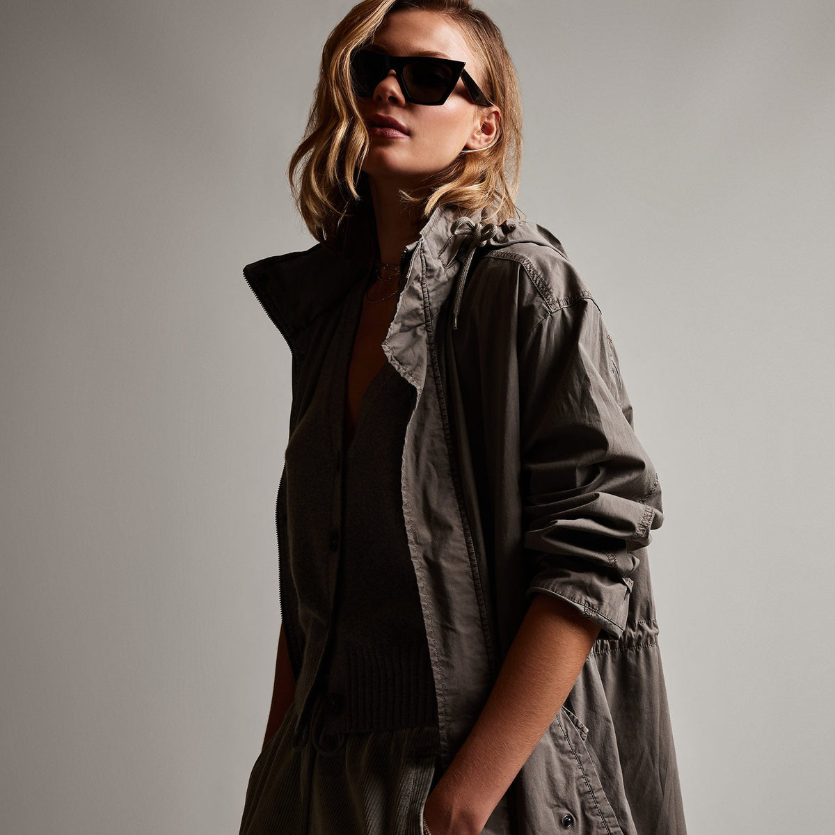 Lightweight Parka Jacket in Burro Pigment | James Perse Los Angeles