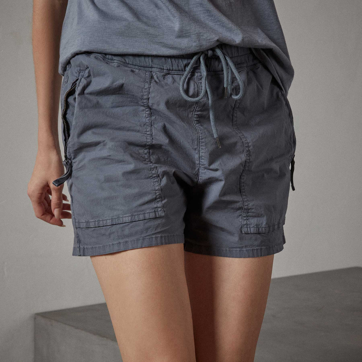 Zip Pocket Utility Short - Gravel Pigment | James Perse Los Angeles