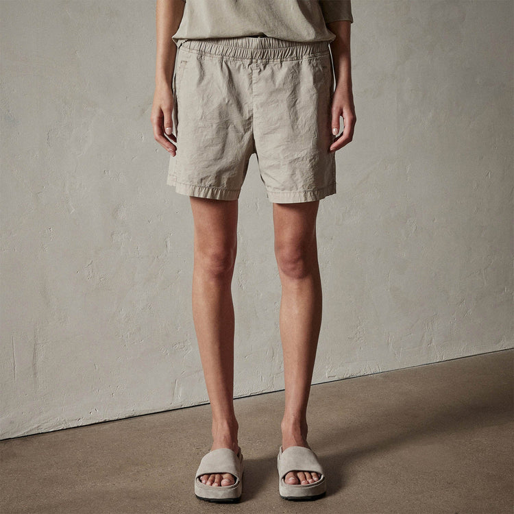 Parachute Short in Mineral Pigment | James Perse Los Angeles