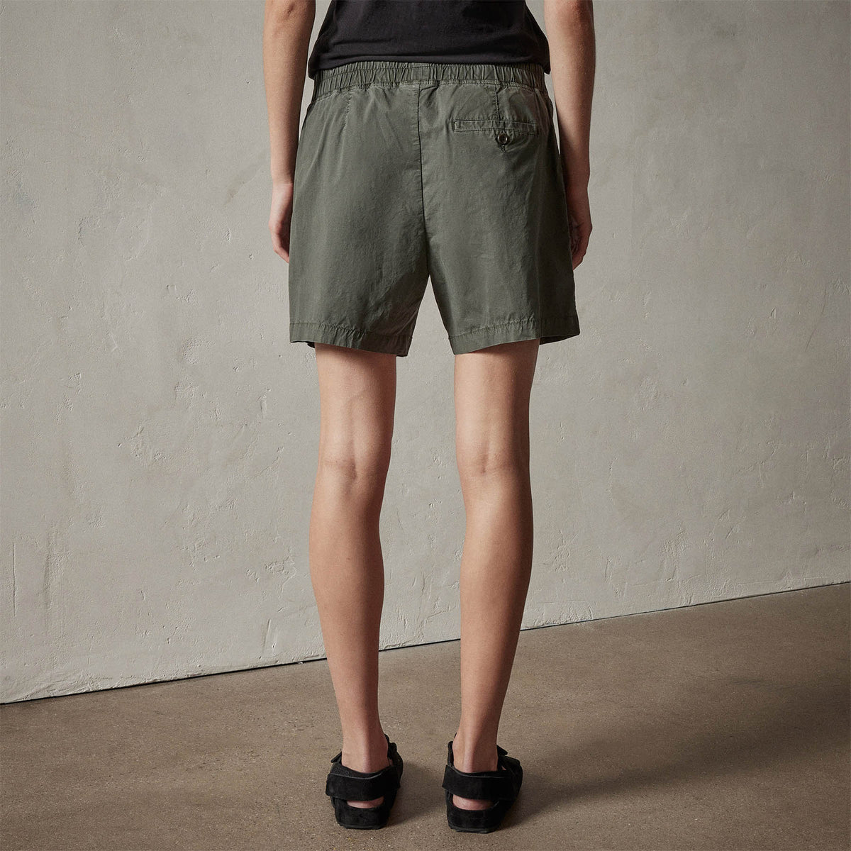 Parachute Short in Marsh Pigment | James Perse Los Angeles