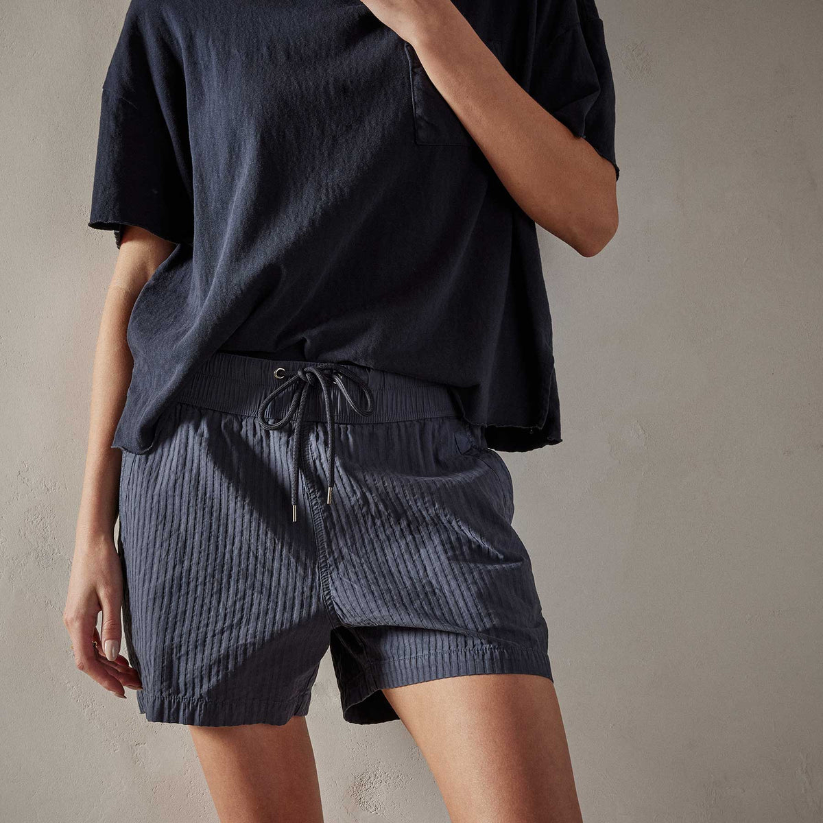 Seersucker Short in Blue Oil | James Perse Los Angeles 