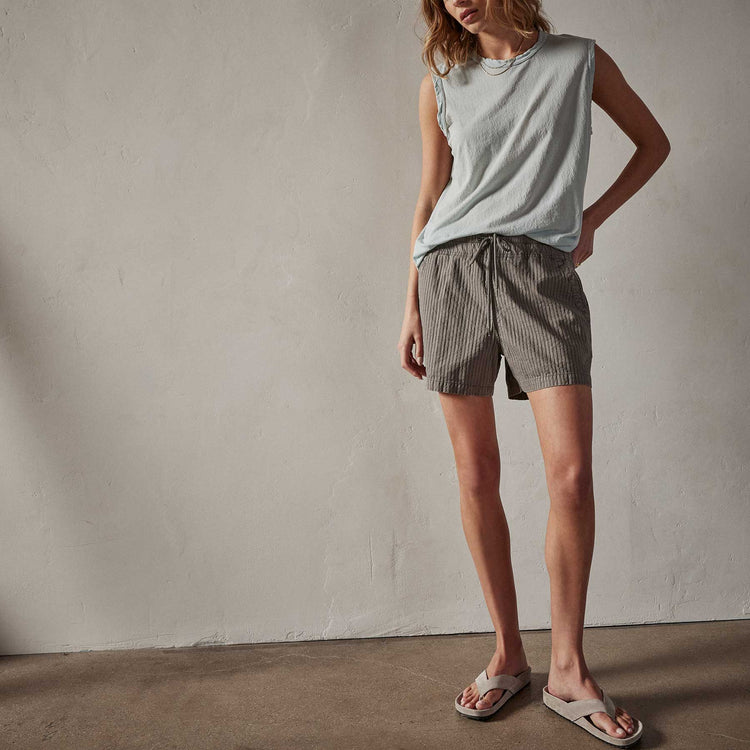 Seersucker Short in River Rock Pigment | James Perse Los Angeles 