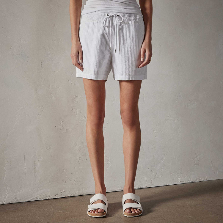 Seersucker Short in White | James Perse Los Angeles 