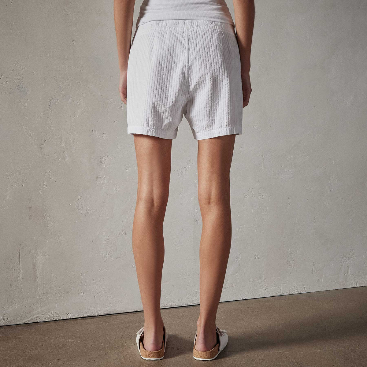 Seersucker Short in White | James Perse Los Angeles 
