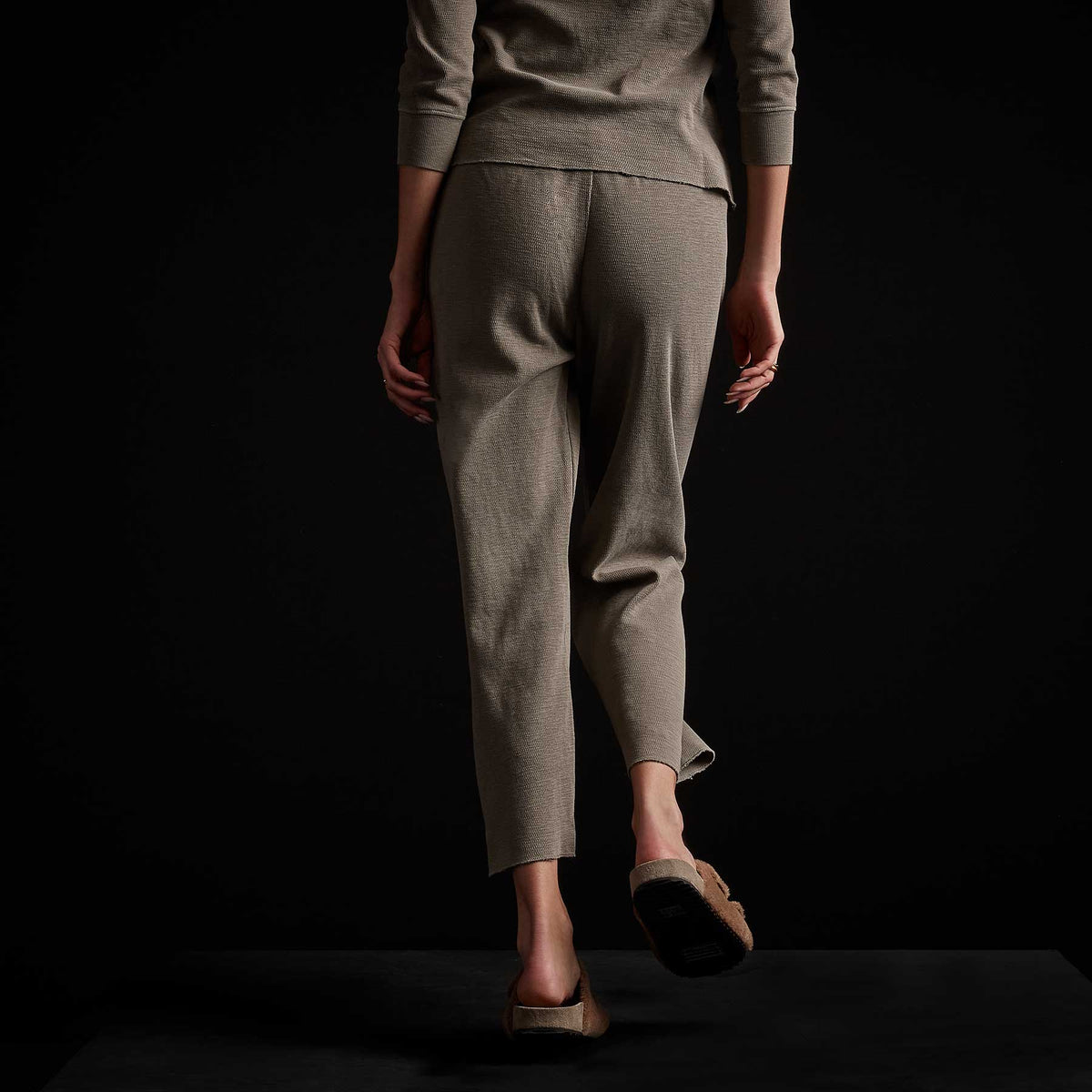 Thermal Knit Crop Sweatpant - Greystone Pigment | James Perse Los Angeles