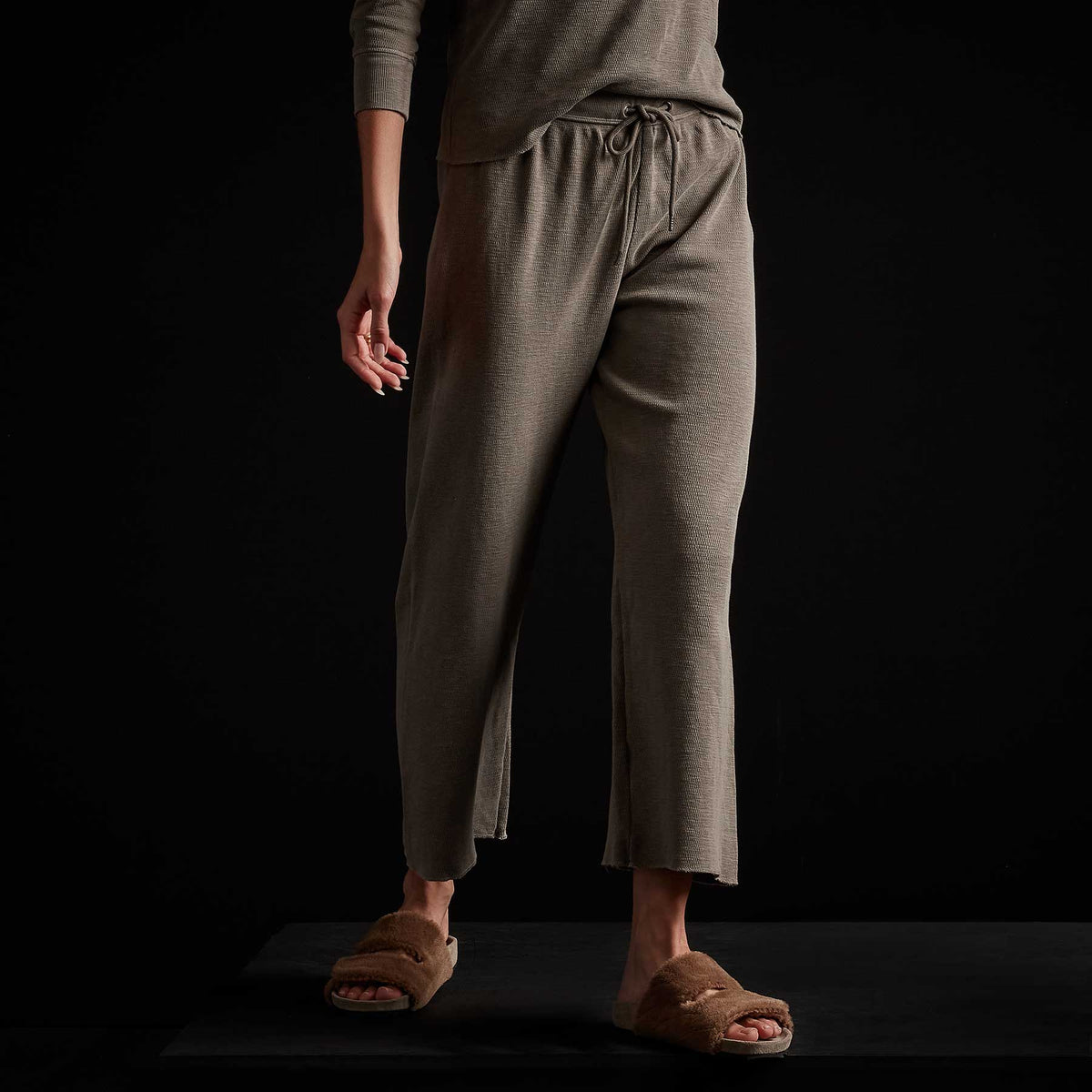 Thermal Knit Crop Sweatpant - Greystone Pigment | James Perse Los Angeles
