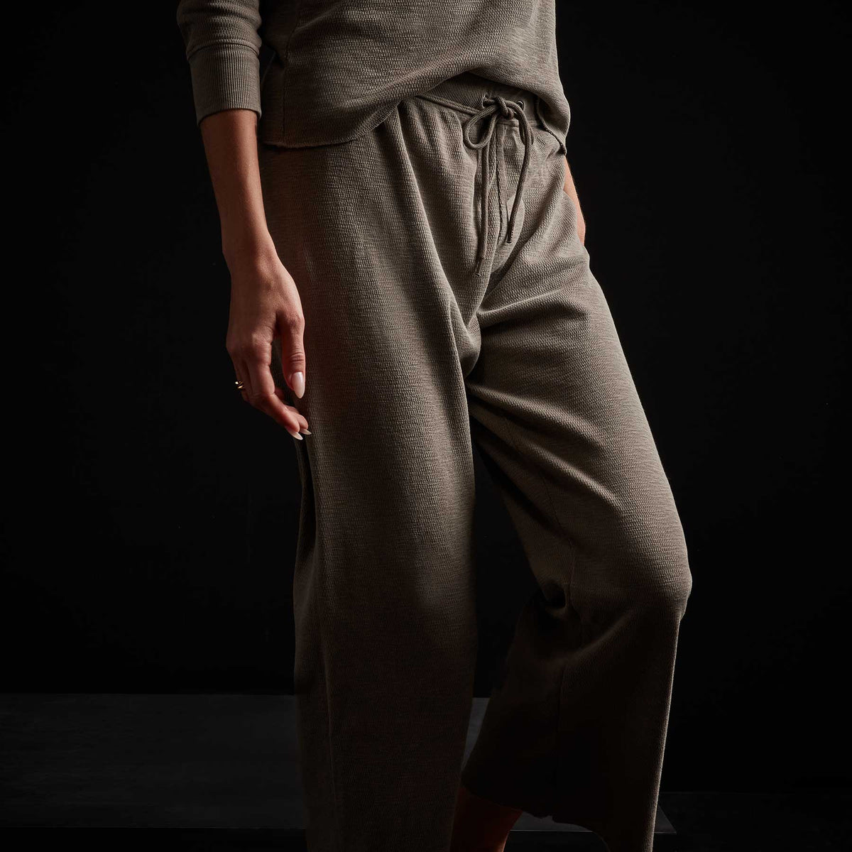 Thermal Knit Crop Sweatpant - Greystone Pigment | James Perse Los Angeles