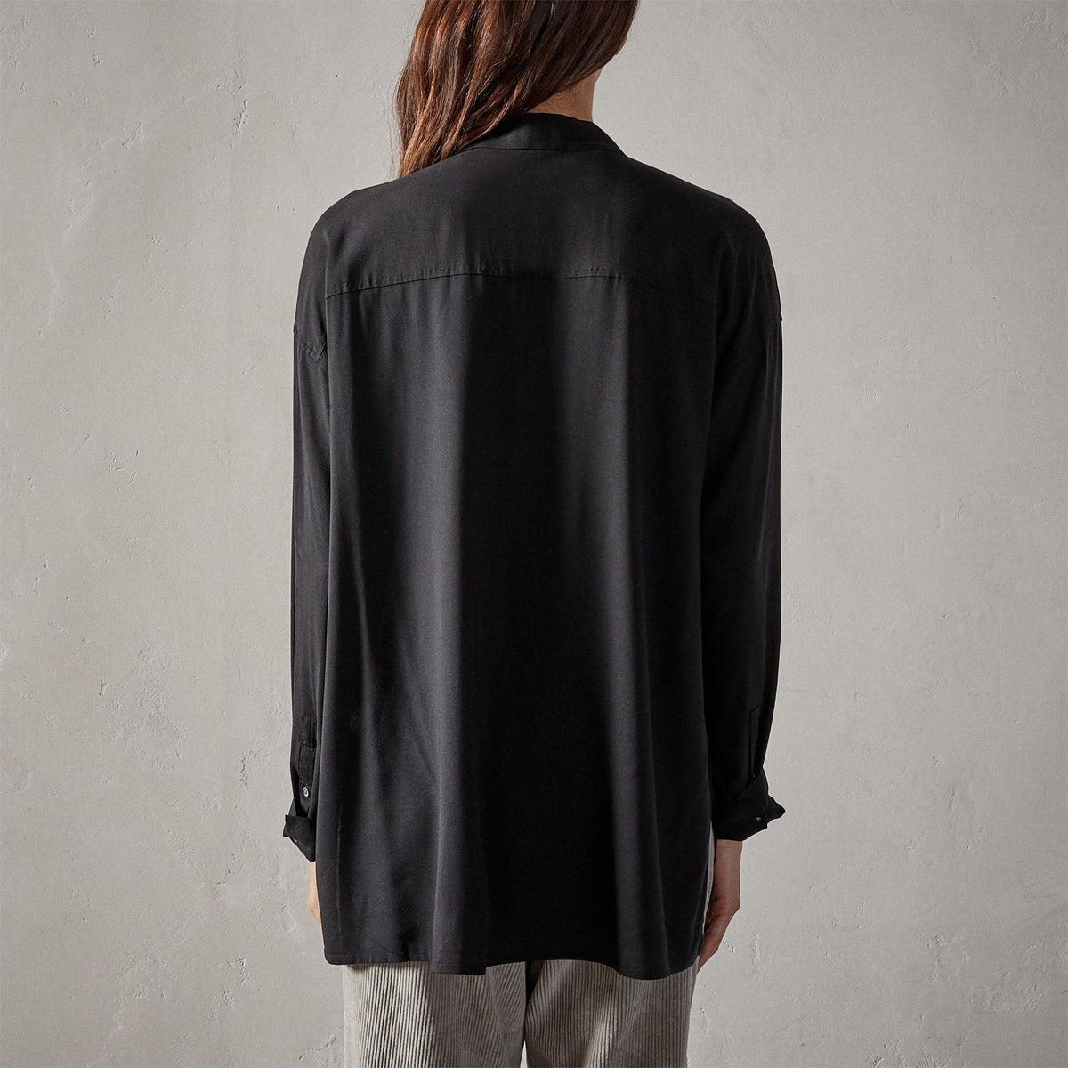 Stretch Viscose Shirt in Black | James Perse Los Angeles