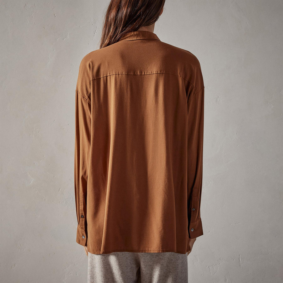 Stretch Viscose Shirt in Copper | James Perse Los Angeles