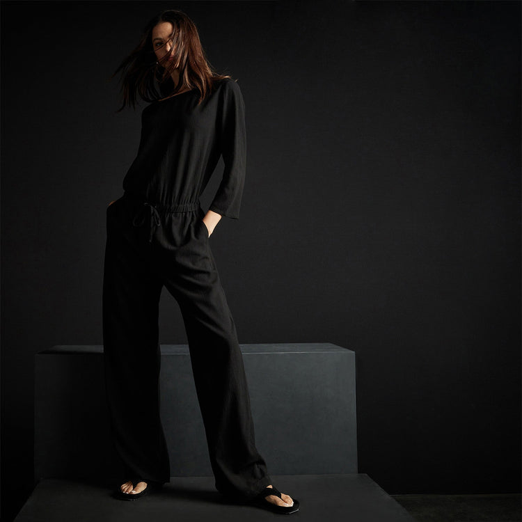 Back Keyhole Jumpsuit in Black | James Perse Los Angeles