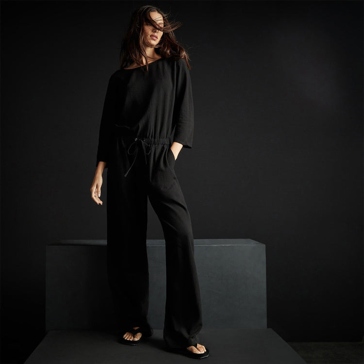 Back Keyhole Jumpsuit in Black | James Perse Los Angeles