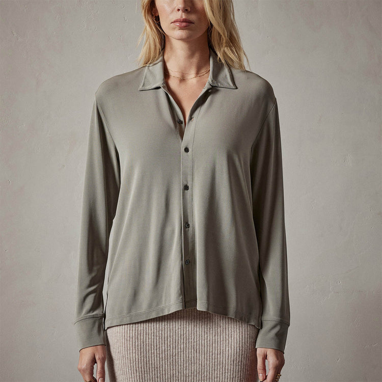Stretch Matte Jersey Shirt in Concrete | James Perse Los Angeles 