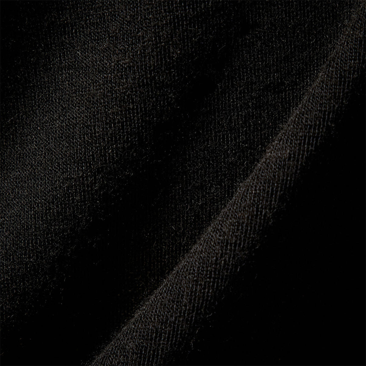 Tencel Cashmere Crewneck in Black | James Perse Los Angeles