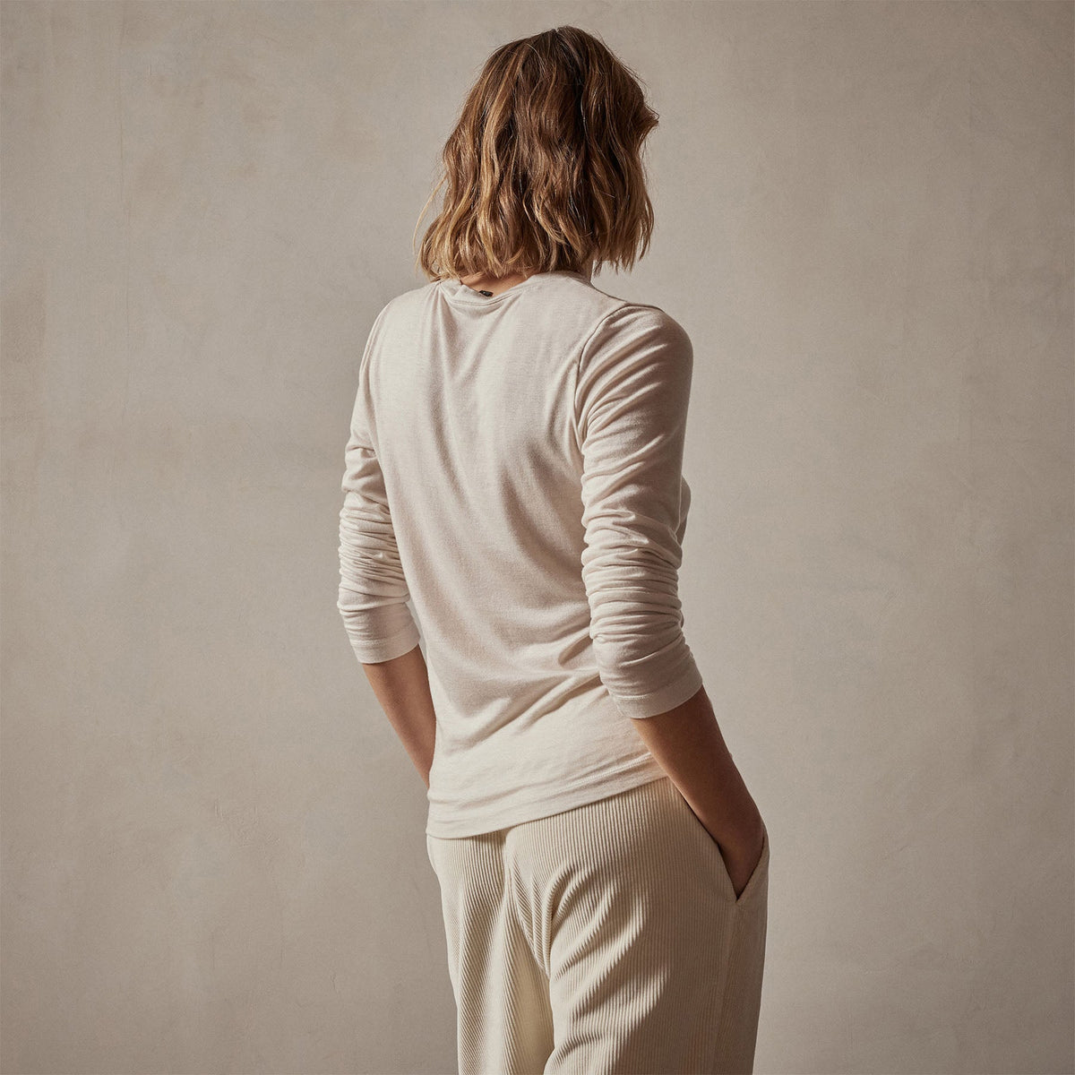 Tencel Cashmere Crewneck in Canvas | James Perse Los Angeles