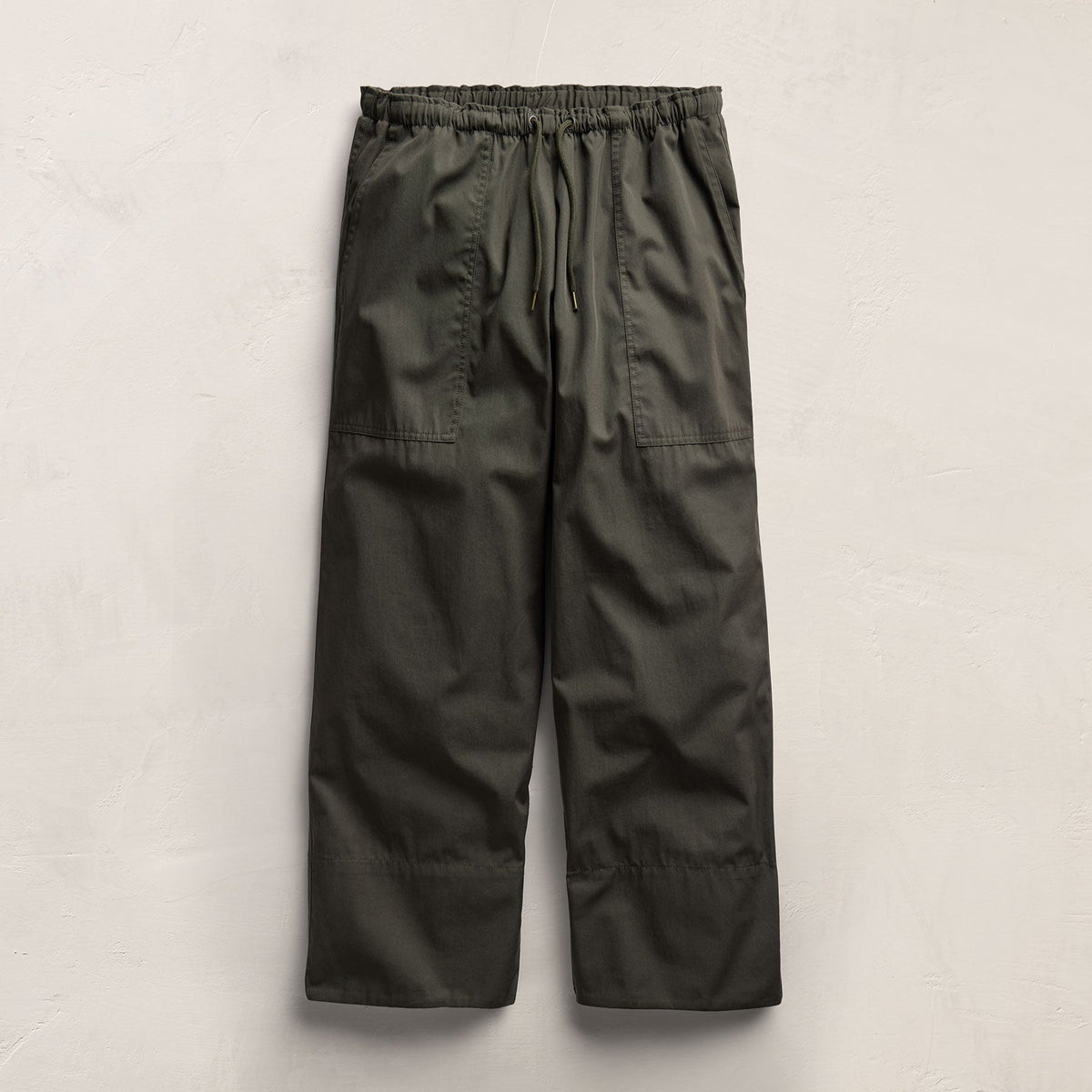 Fine Cotton Twill Crop Pant In Dark Olive | James Perse Los Angeles