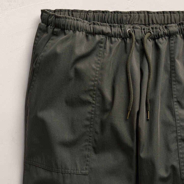 Fine Cotton Twill Crop Pant In Dark Olive | James Perse Los Angeles