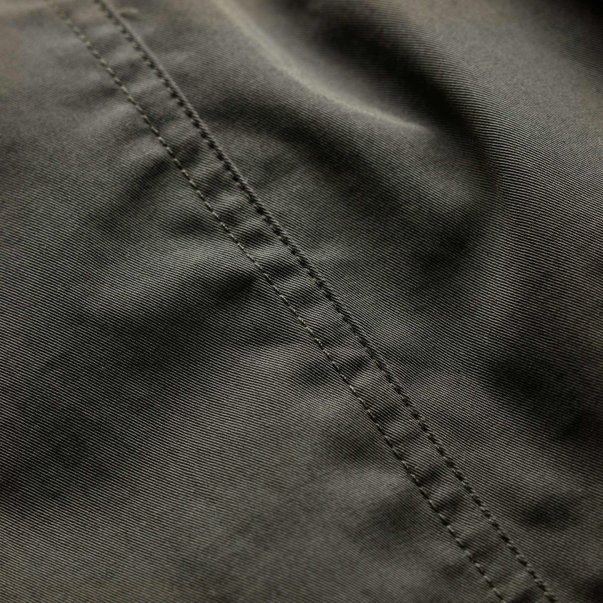 Fine Cotton Twill Crop Pant In Dark Olive | James Perse Los Angeles