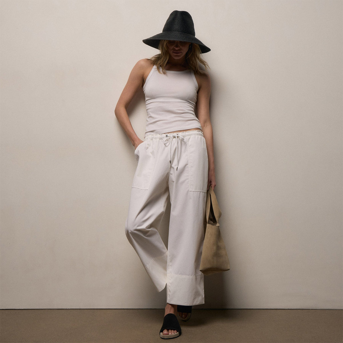Fine Cotton Twill Crop Pant in White | James Perse Los Angeles