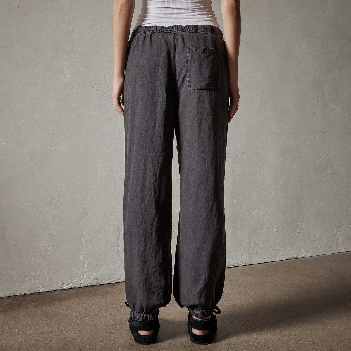 Tencel Linen Balloon Pant in Magma Pigment | James Perse Los Angeles