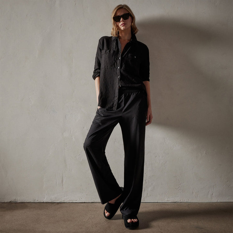 El Matador Linen Shirt in Black | James Perse Los Angeles