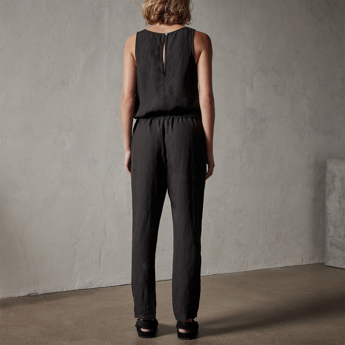 Tencel Linen Blend Romper in Black | James Perse Los Angeles