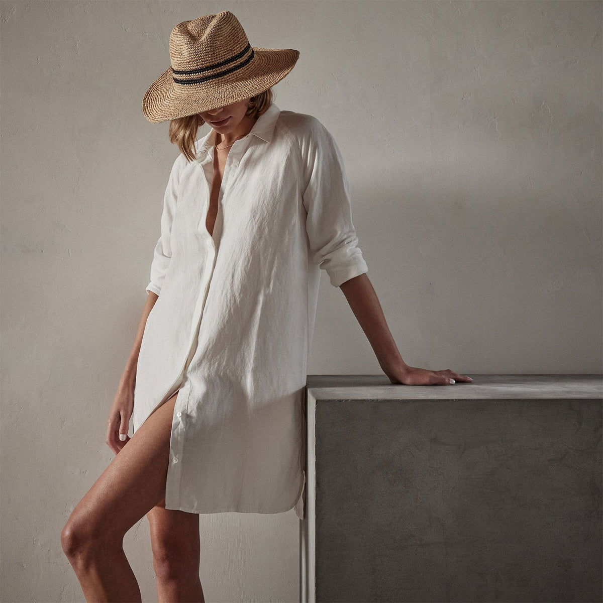 Pacific Linen Shirt Dress in Everest White Pigment | James Perse Los Angeles
