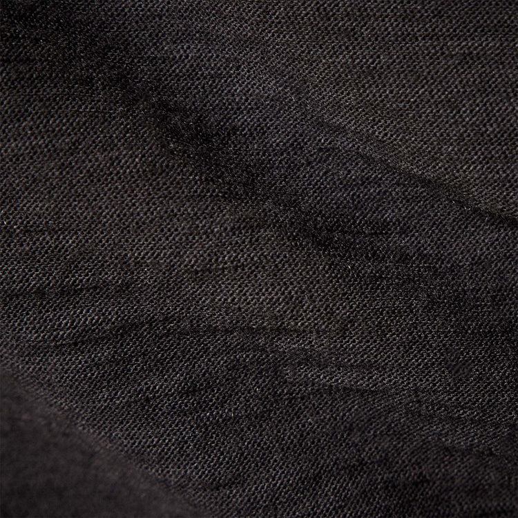 Sheer Slub Long Sleeve V Neck Tee in Black | James Perse Los Angeles
