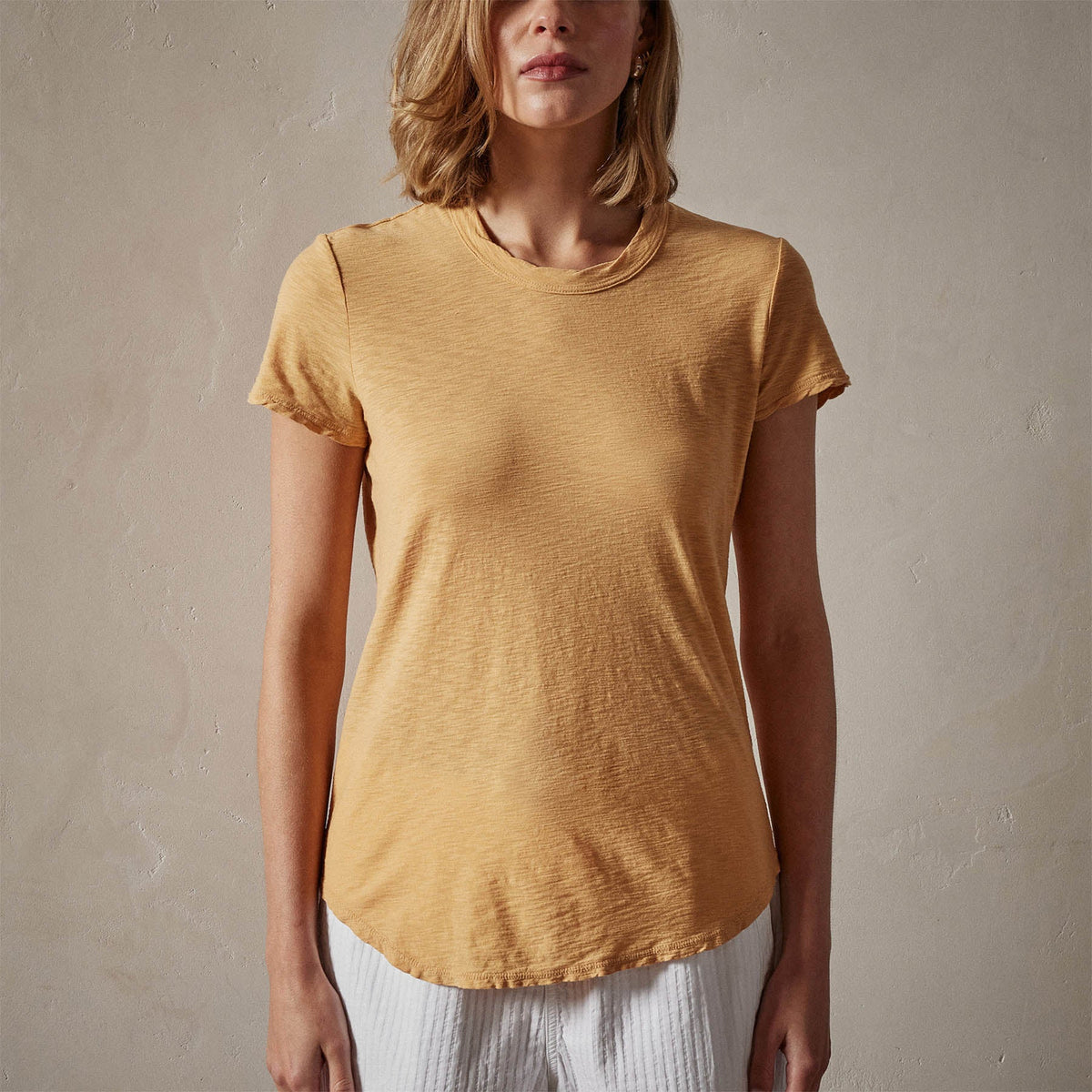 Sheer Slub Crew Neck Tee in Apricot | James Perse Los Angeles 